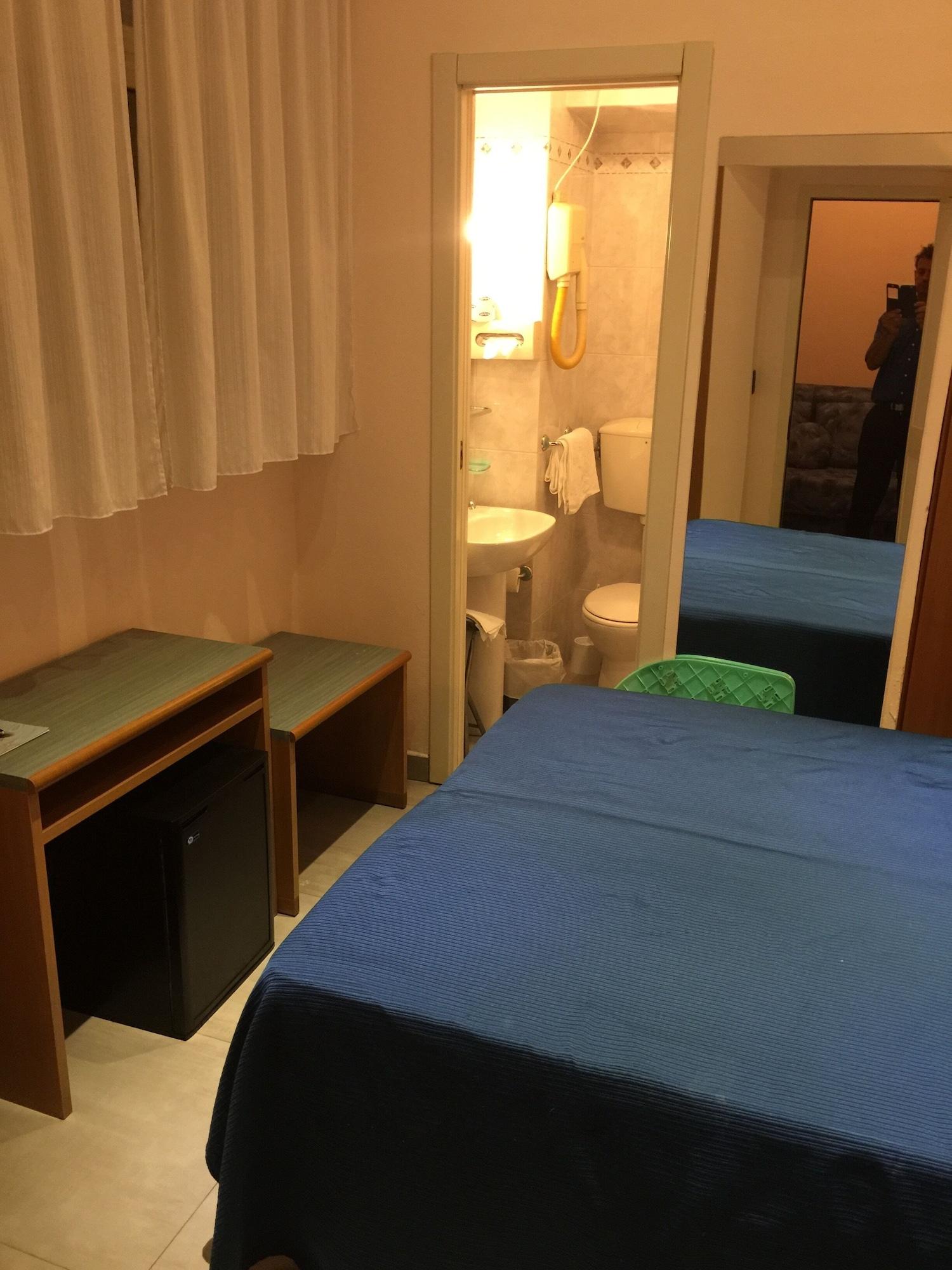 Hotel Roma มารีนา ดิ มาซซา ภายนอก รูปภาพ