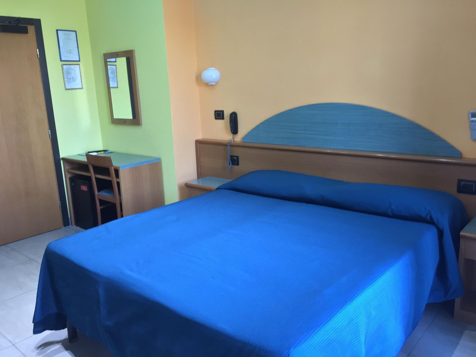 Hotel Roma มารีนา ดิ มาซซา ภายนอก รูปภาพ