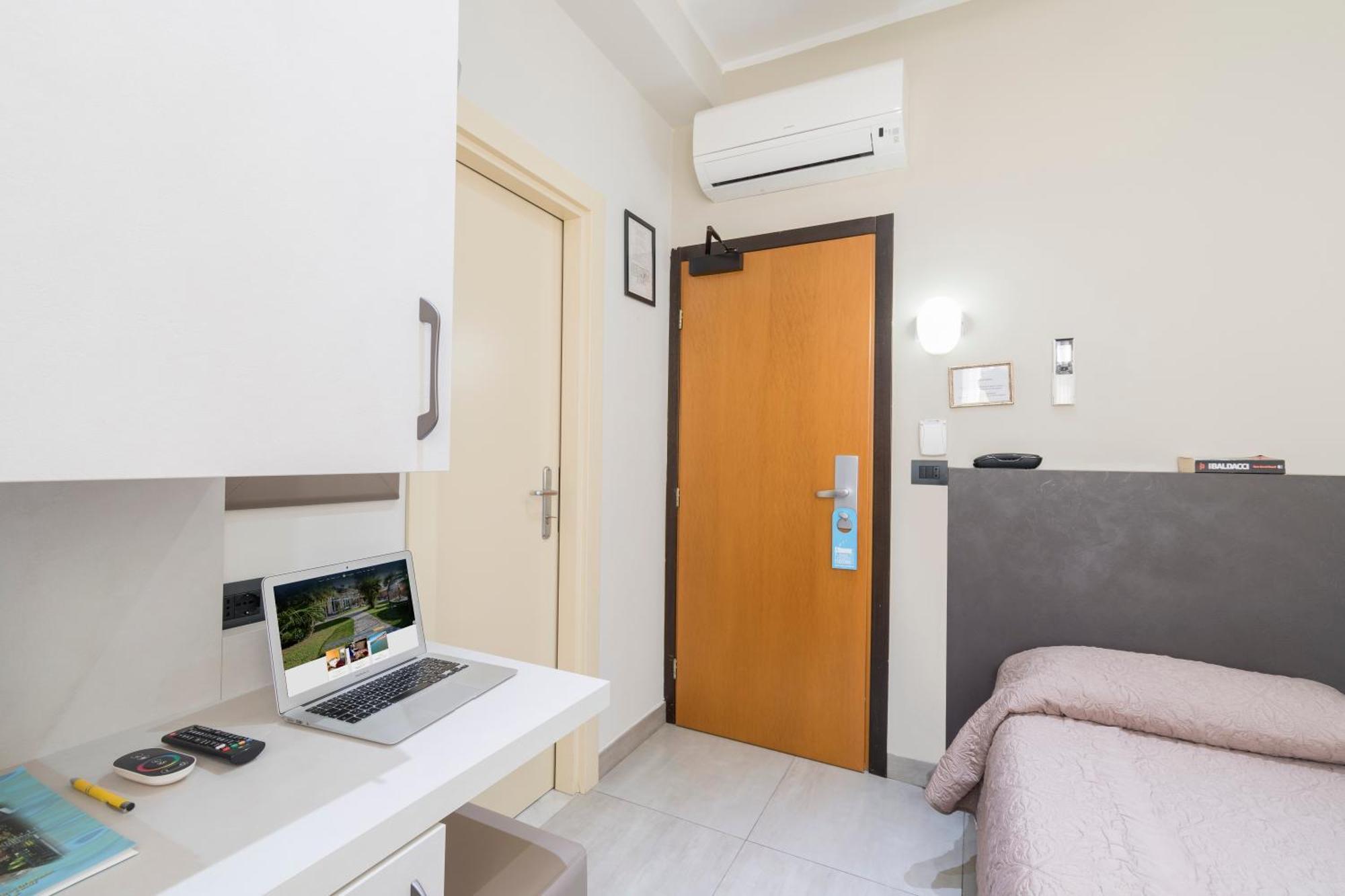 Hotel Roma มารีนา ดิ มาซซา ภายนอก รูปภาพ